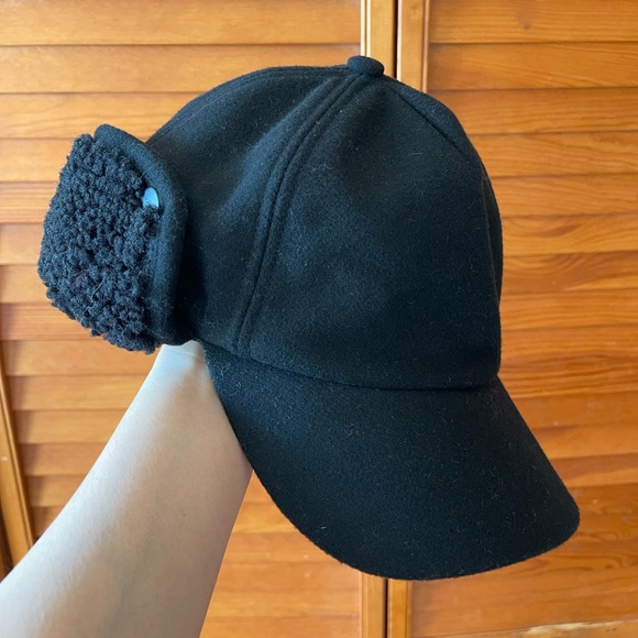 UGG Other - UGG Wool Blend Cap Hat With Sherpa Earflap Black Trapper Mens Size S/M New